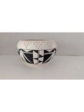 Acoma Handmade Pottery Marked Thundercloud Acoma NM.